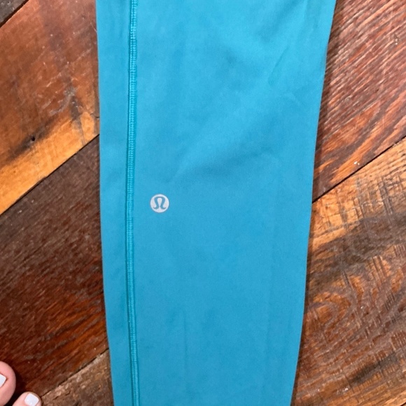 Lululemon Speed Up Tight 28" Ice Cave Blue Full-On Luxtreme Size 8 Leggings - Picture 4 of 8